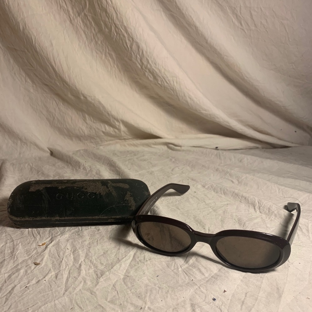 Gucci | Accessories | Gucci Gg 249s Vintage Oval Frame Sunglasses